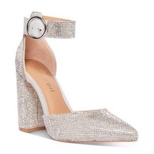 Madden Girl Saxon pumps size 5